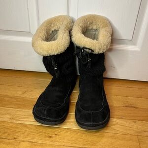 UGG size 9 slouchy black suede